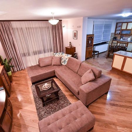 Apartman Natalija バニャ・ルカ エクステリア 写真