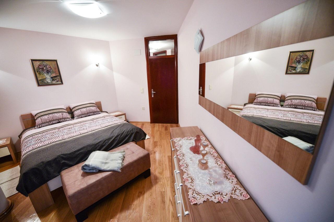 Apartman Natalija バニャ・ルカ エクステリア 写真