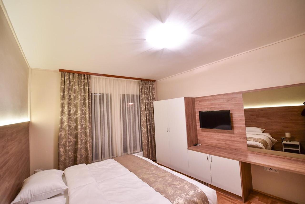 Apartman Natalija バニャ・ルカ エクステリア 写真