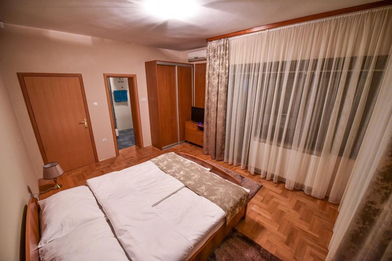 Apartman Natalija バニャ・ルカ エクステリア 写真