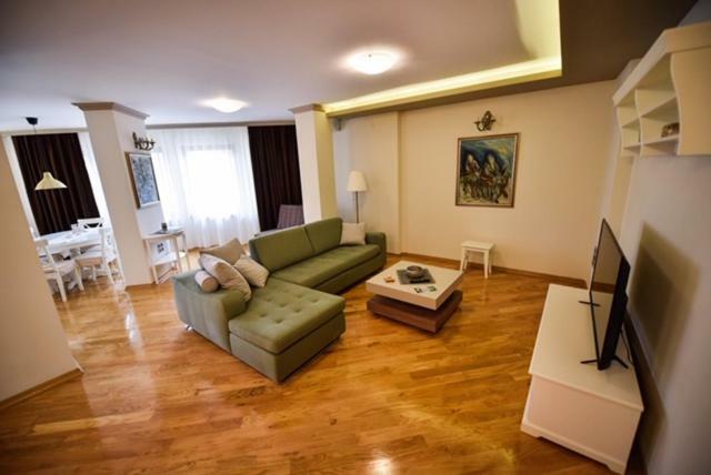 Apartman Natalija バニャ・ルカ エクステリア 写真